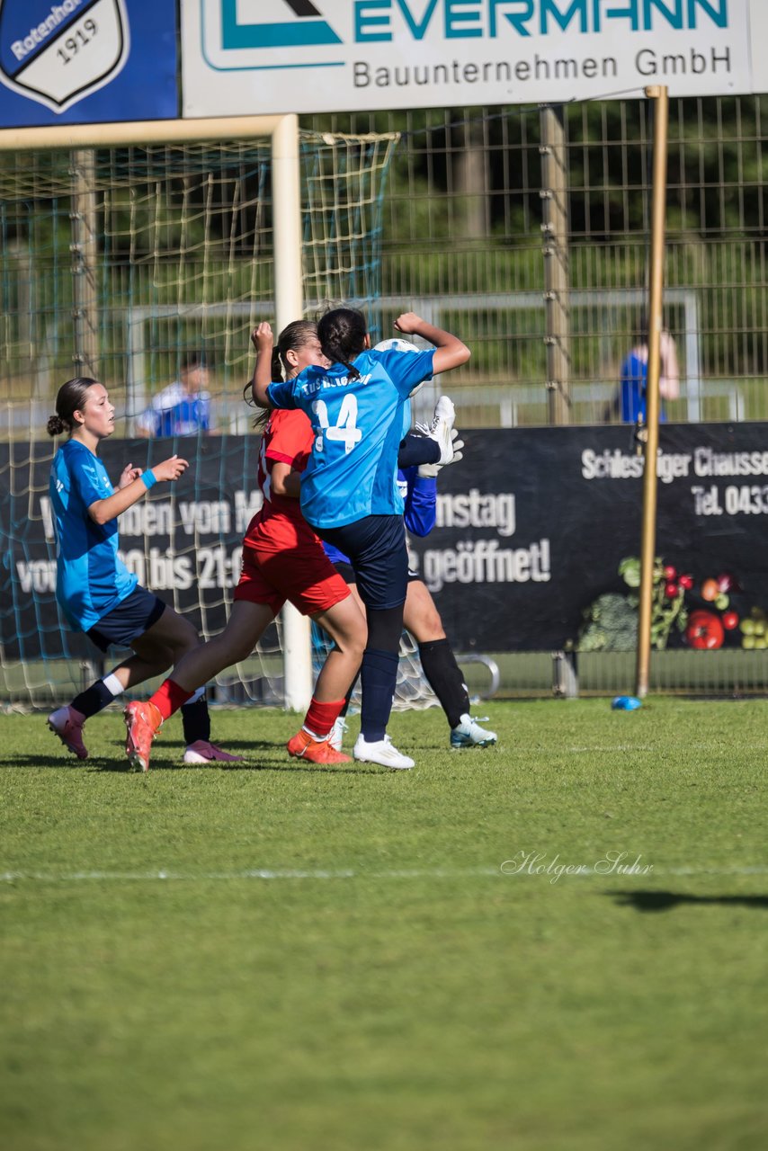 Bild 381 - wBJ TuS Rotenhof - Holstein Kiel : Ergebnis: 1:4